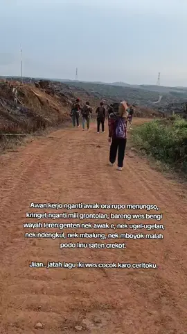 Penting podo semangat le nyambot gawe yo bolo, karo golek inpo jamu. #Bianclive #uriprekoso #egowongtuo #4u #berandatiktok 