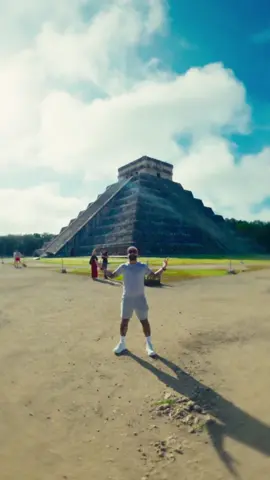 Ya en mi canal de Youtube.com/Arcangel el Vlog de Chichén Itzá!!! Powered by: Claro Global Roaming