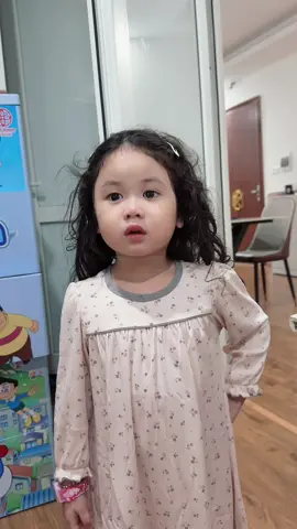 Đi học thì nhớ mà ở nhà 2 mẹ con cãi nhau không biết bao nhiêu lần #embedangyeu #embecuame 