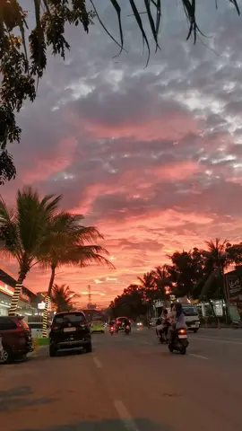 Batam kemarin sore #batam #goldenprawn #sunset #fyp #rantau 