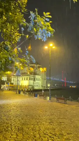 📍𝗕 𝗘 𝗟 𝗞 𝗜🇹🇷🥀🥺 #turkey🇹🇷 #bosphorousbridge #istanbul #galatasaray #foryoupage❤❤ 