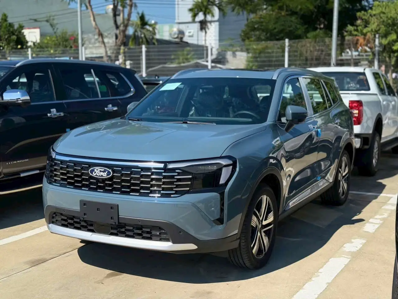 Em ghệ xanh của nhà Ford #huyforddana #territory 