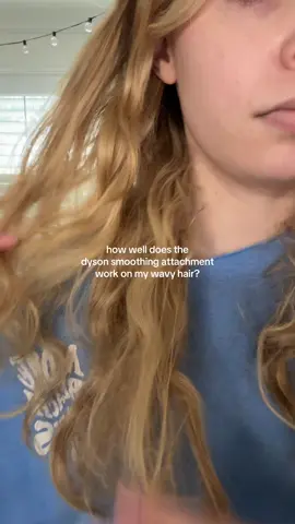 very requested even though idk if i’m using it right bc it’s not a straightening attachment?? #dysonairwrap #dysoncoanda #wavyhair #straightener 