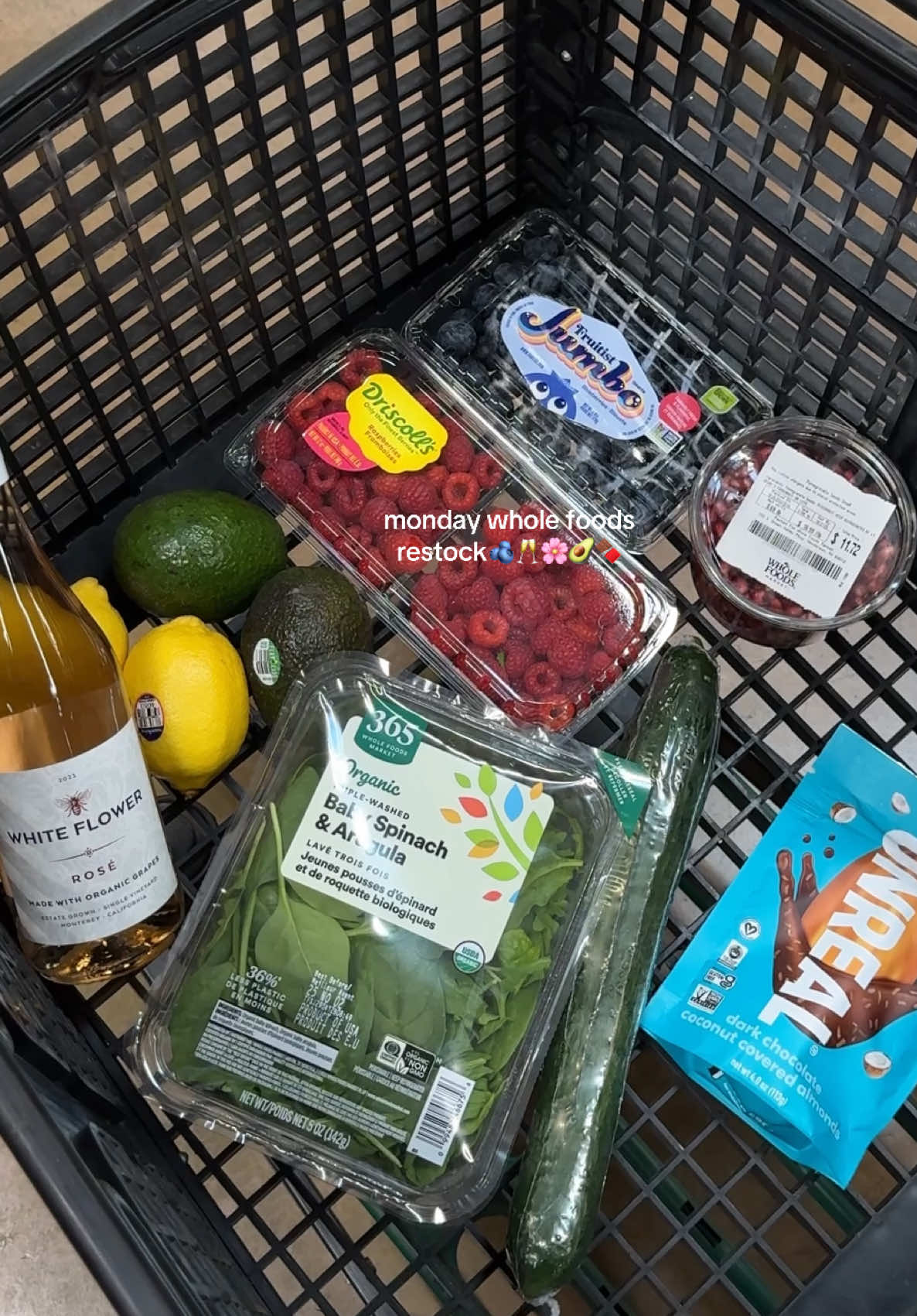 I was craaaaavvinggg pomegranate w/ lemon so bad🤤 #wholefoods #shopping #shoppinghaul #groceryshopping #groceryhaul #restock #fruit #food #aesthetic #asmr #girlythings #fyp #foryoupage 