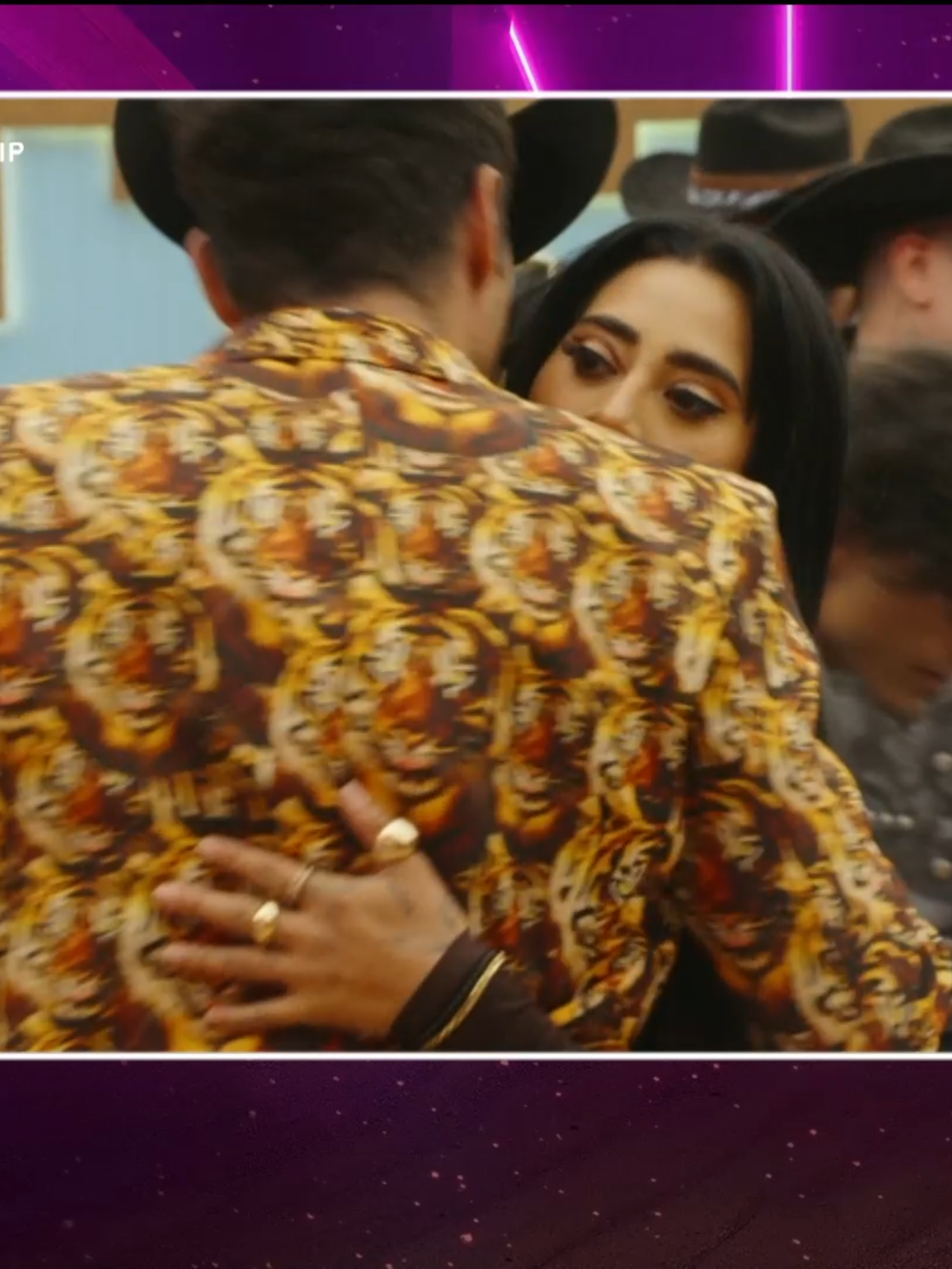 #KimShantal está muy triste por la salida de #SandraItzel, no le pareció justo. 😭👩🏻‍🌾🫢 📺 #LaGranjaVIP EN VIVO AHORA por #AztecaUNO. 🌾 Transmisión 24/7 en #DisneyPlus experiencia completa.