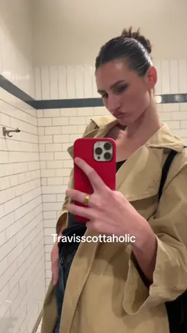 “Who’s ur favorite artist?”