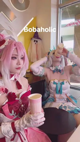 A sweet treat always saves the day!! If you guys haven't yet, try the sunright and HI3 collab drinks! 🙂‍↕️ #honkaiimpact3rd #sunrightxhi3 #kianakaslanacosplay #elysiacosplay 