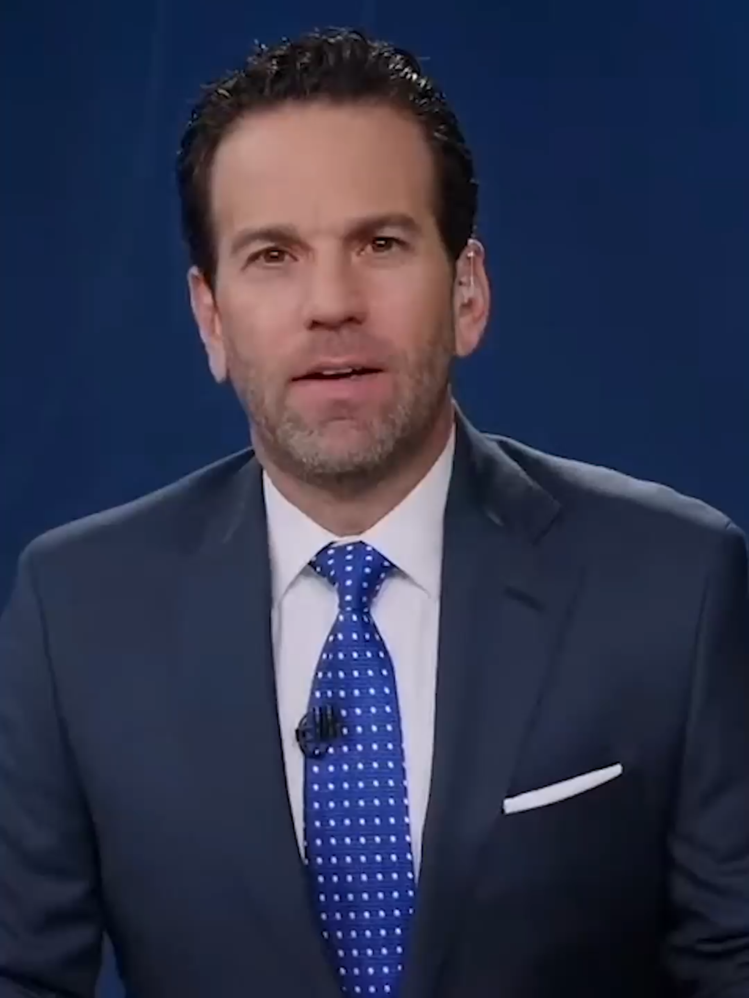 #Loret. Ricardo Salinas Pliego celebró su cumpleaños número 70 con una fiesta multitudinaria, pero el evento terminó como un mitin político. En su conferencia matutina, Sheinbaum y Arturo Medina negaron que existiera un acuerdo previo con el empresario, mientras que Grupo Salinas denunció una “persecución sistemática”. #Latinus #informaciónParaTi