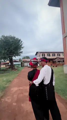 အရှေ့က ထိုင်ကြည့်တဲ့အဖွဲ့ပါ🥲#ဒီချိန်တင်ရင်viwerမတတ်မှန်းသိတယ်🙂 