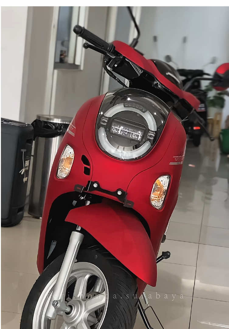 Cukup dp 300 rb saja sudah bisa miliki scoopy stylish ini ❤️   ✅Persyaratan ktp dan kk  ✅hanya melayani domisili Surabaya Sidoarjo Gresik  ✅ bisa tukar tambah dengan motor lama all merek    Yang mau tanya” seputar promo Honda hub:☎️ 083847451263 feri    #honda #hondasurabaya #scoopy #scoopystylish #scoopymodifikasi  