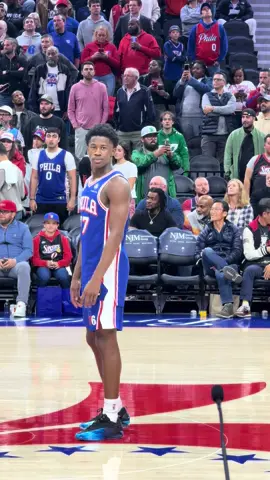 Philly fans are in love with VJ Edgecombe. He is a star in the making. #vjedgecombe #NBA #sixers #76ers #philadelphia76ers 