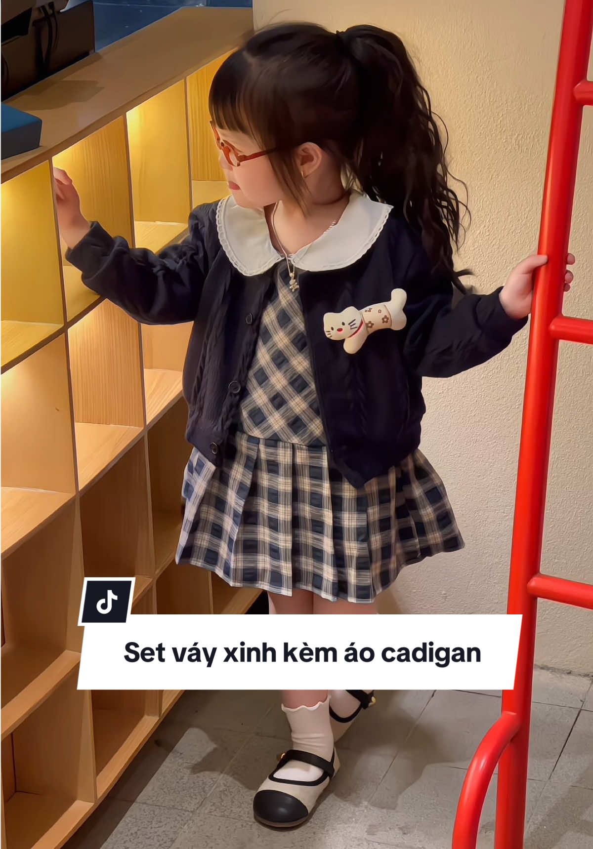 Xinh quá mấy bà ưiiii 🥰 #setxinhchobe #setvayxinh #vaythudong #dothudongchobe #xuhuong 