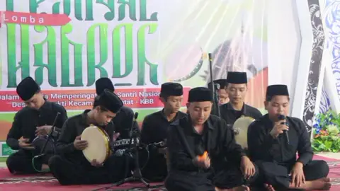 Festival lomba hadroh kecamatan Cipatat nomor urut 6 dalam rangka memperingati Hari Santri Nasional tingkat kecamatan Cipatat tahun 2025 #hadroh #lombaislami #harisantrinasional #nahdlatululama #ansorcipatat
