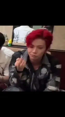 ខំស្រឡាញ់ចង់ងាប់នៅធ្វើមិនដឹងតិចទៅដល់មុខទះលូវនឹង🤧🥹#heeseung @enhypen 