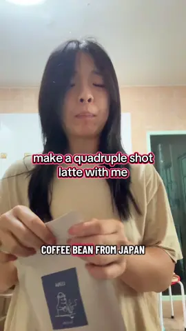 im running through these coffee beans way too quickly. this one’s from 📍de tout painduce at osaka station. a little pricey, $18 for this bag roughly 250g. 