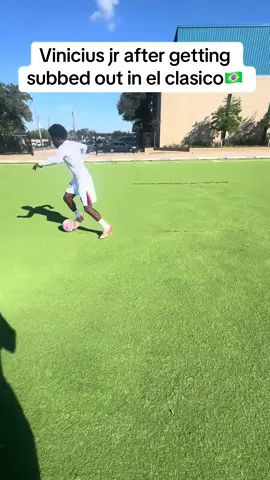 Bro done change 😂🇧🇷 #fyp #viralvideos #explor #vinijr 