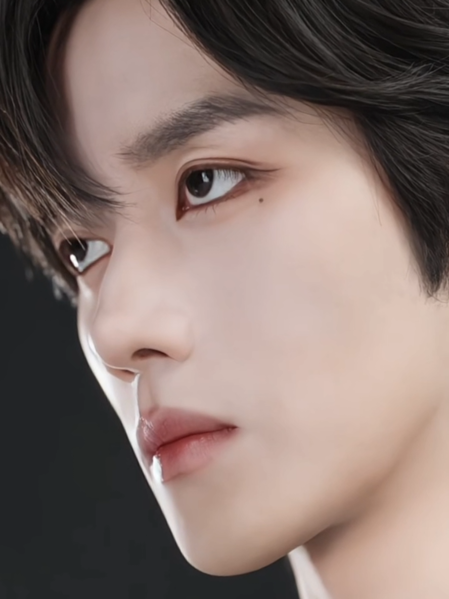 แบรนด์คสอ อะไรเนี้ยเอาอีกนะ หวงซิงหล่อมากกดดดดดดด #eliothuang #huangxing #黄星 #fyp #desire4 