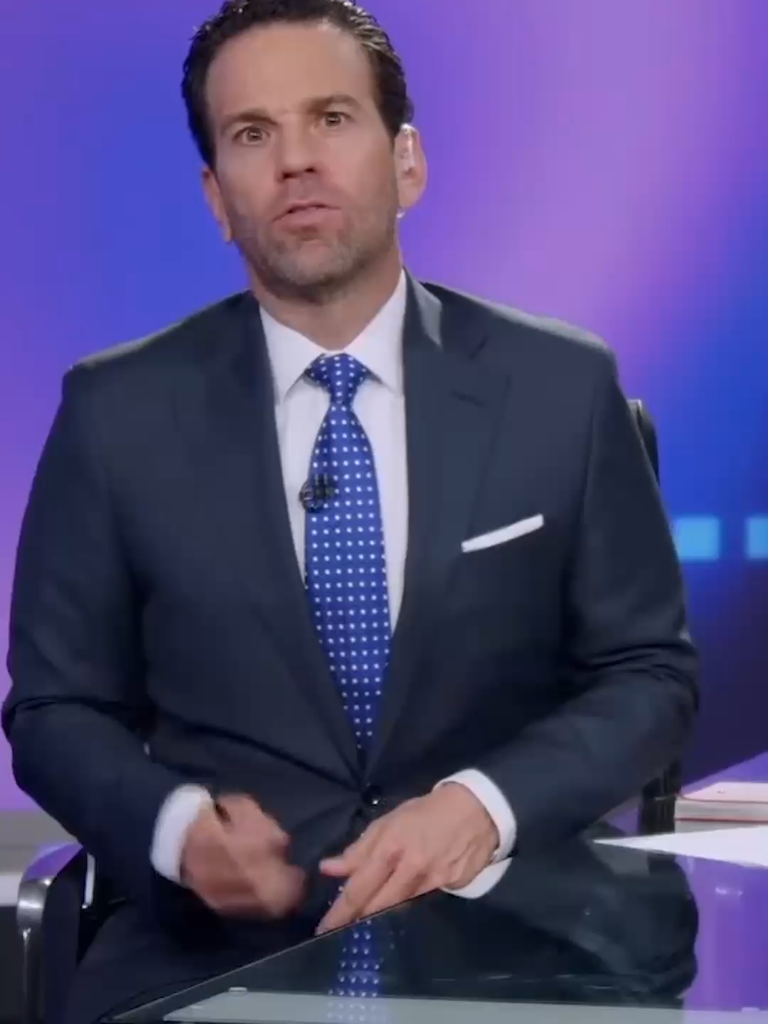 #Loret. Trump celebró el triunfo de Milei, cuyo partido La Libertad Avanza ganó con el 41 % de los votos. Tras la victoria, ambos intercambiaron mensajes de apoyo y afinidad política. #Latinus #InformaciónParaTi