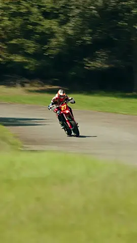 CRF 450R Supermoto spinning laps🔥🔥🔥#crf #honda #fyp #crf450r #crf250r 