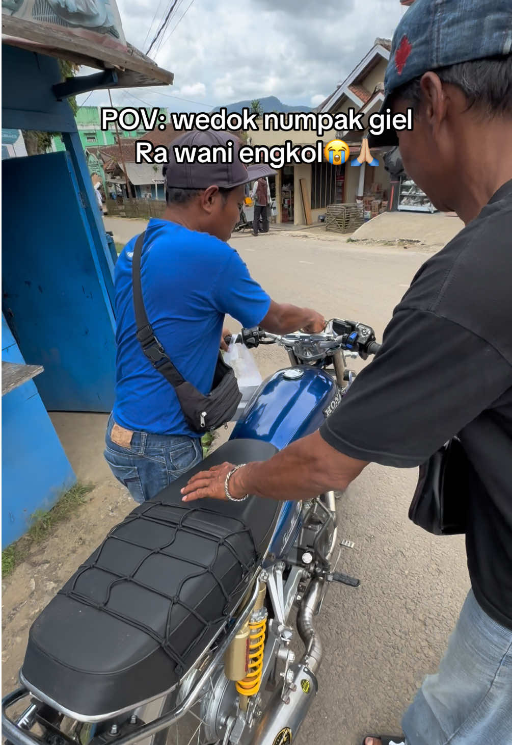 Merepotkan mamang jualan🙏🏼🤣 #lampungtiktok #gl100 #cepekcantik #fyppppppppppppppppppppppp 