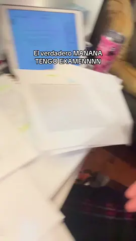 Ya van 3 Red Bull y dos tazas de café 😞 #college #business #dominican #newyork #mañanatengoexamen 