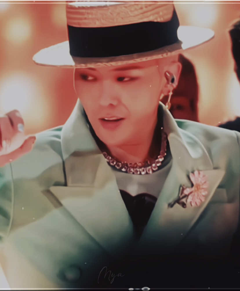 gd canta la canción😳😳? // #gdragon #kwonjiyong #übermenschgd #zyxcbaシ #bigbangkpop 