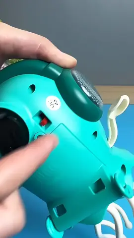 Ajak si kecil berpetualang seru bersama Gurita Joget yang menggemaskan! #mainananak #guritajoget #mainanedukasi 