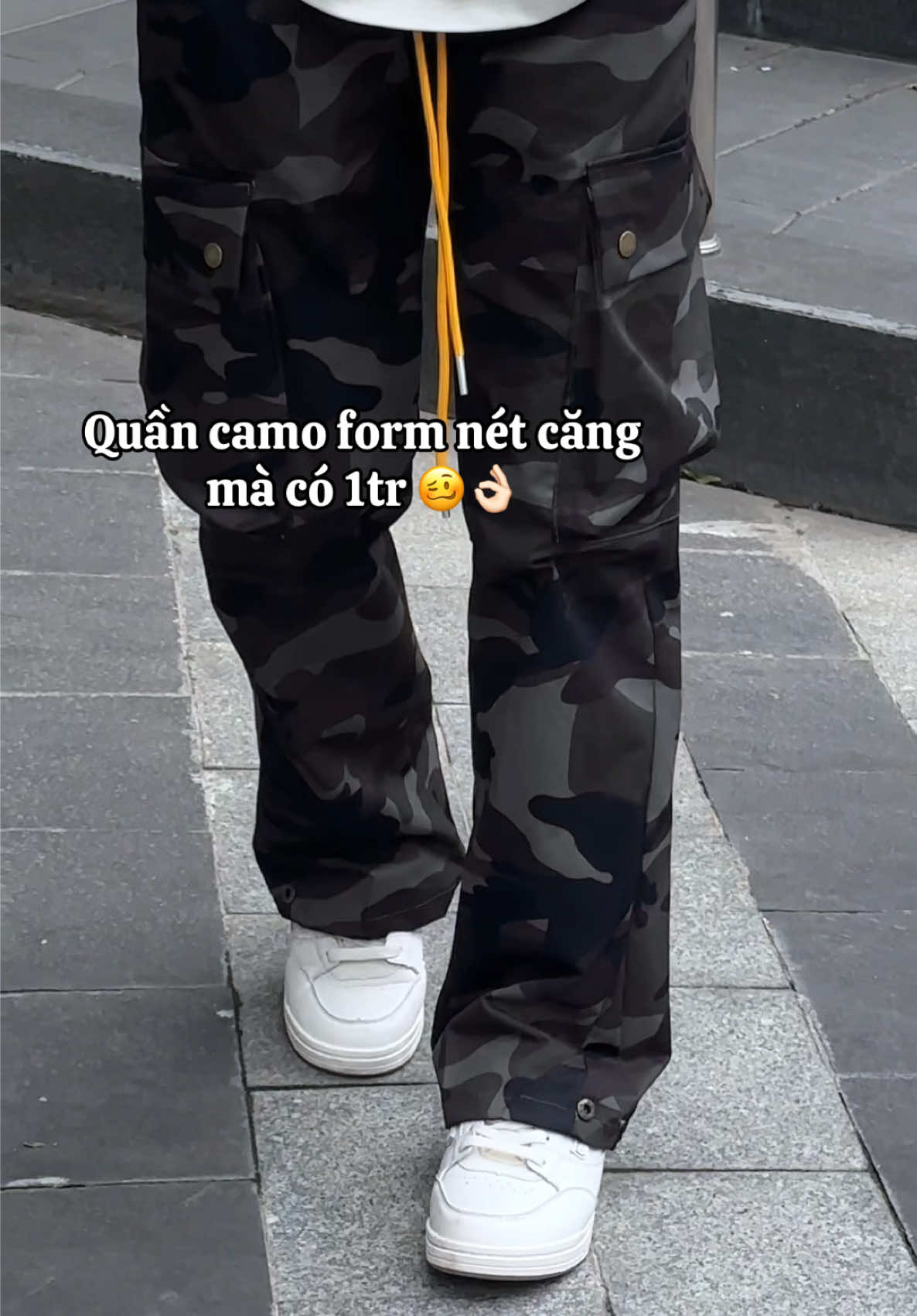 Công nhậm mặc rm này chiến phết