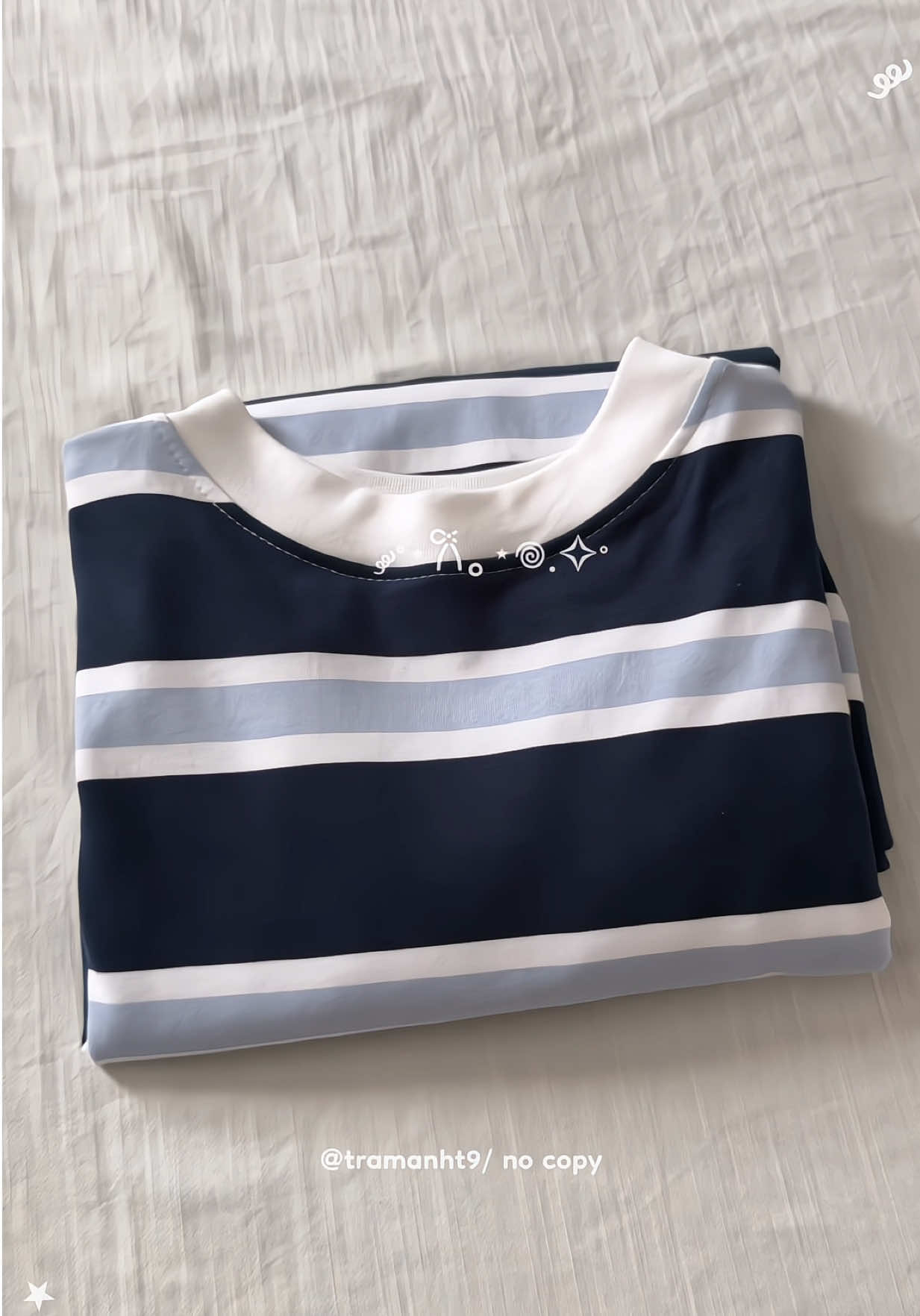 Áo dài tay cho mùa thu đông nha mí bà, nhìu màu lựa lắm nè 🍂#reviewlamdep #outfit #aothundaitay #aokesoc #outfitinspo 