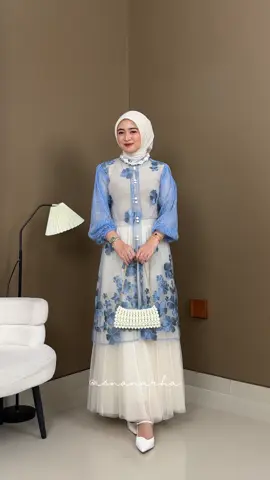 Manis bgt warna birunyaaaa  🔗 Detail Outfit klik l! nk di bi• cari sesuai dengan nomor * Outer - l! nk n0. 844A @Serbawear  * Rok -  l! nk n0. 842A * Hijab⁠ - l! nk n0. 673A * Tas - l! nk n0. 809A * Sepatu - l! nk n0. 828A Cara Order : Masuk ke profil > klik l!nk yg ada di bio (https://shpe) > klik cari produk ketik sesuai nomer yg udah di spill diatas > klik foto produk > bisa langsung klik beli ya!! Happy shoping #fyp #outfitkondangan #outfitinspiration 