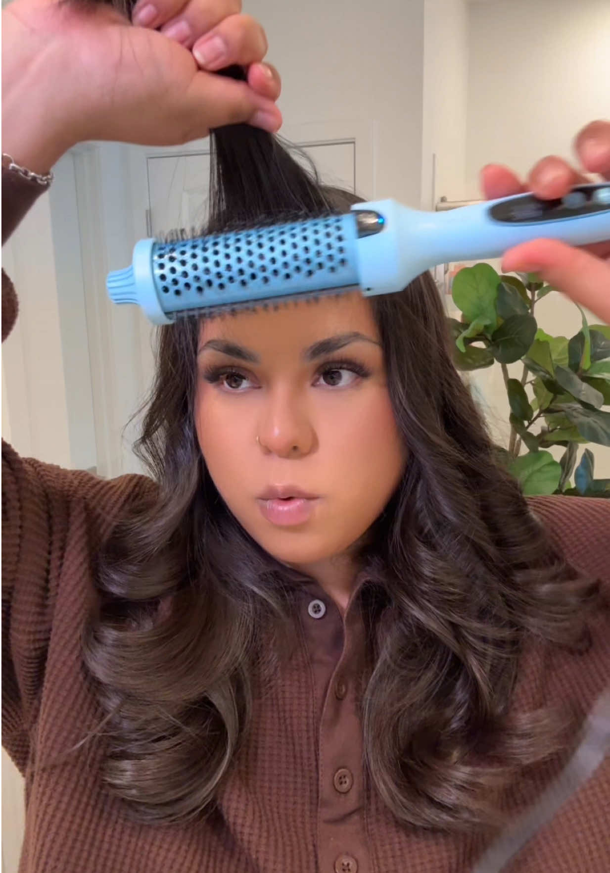 They are also having a super sale it ends on October 29th get yours before the sale is over! #wavytalk #tiktokshopcreator #SuperBrandDay #blowoutboost #blowout 