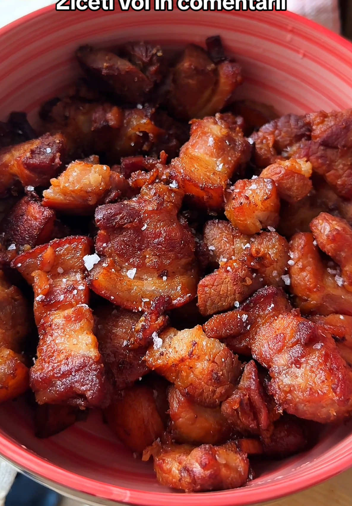 Jumari de porc romanesc, prajite la tuci in untura de mangalita si stinse cu vin alb. Ce mai trebuie? #jumari #savuroso #traditional #mancare #mancareromaneasca 