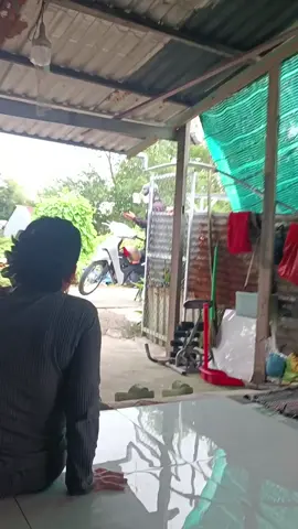 Đó giờ toàn thấy trên mạng ai ngờ hôm nay lại ở chính nhà mình 😔😔😔 