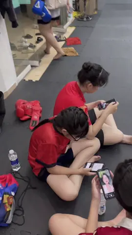 Trẻ con không biết nói xạo :)))) @ari @MymeoOmeo @tracy  #muaythai bình dương