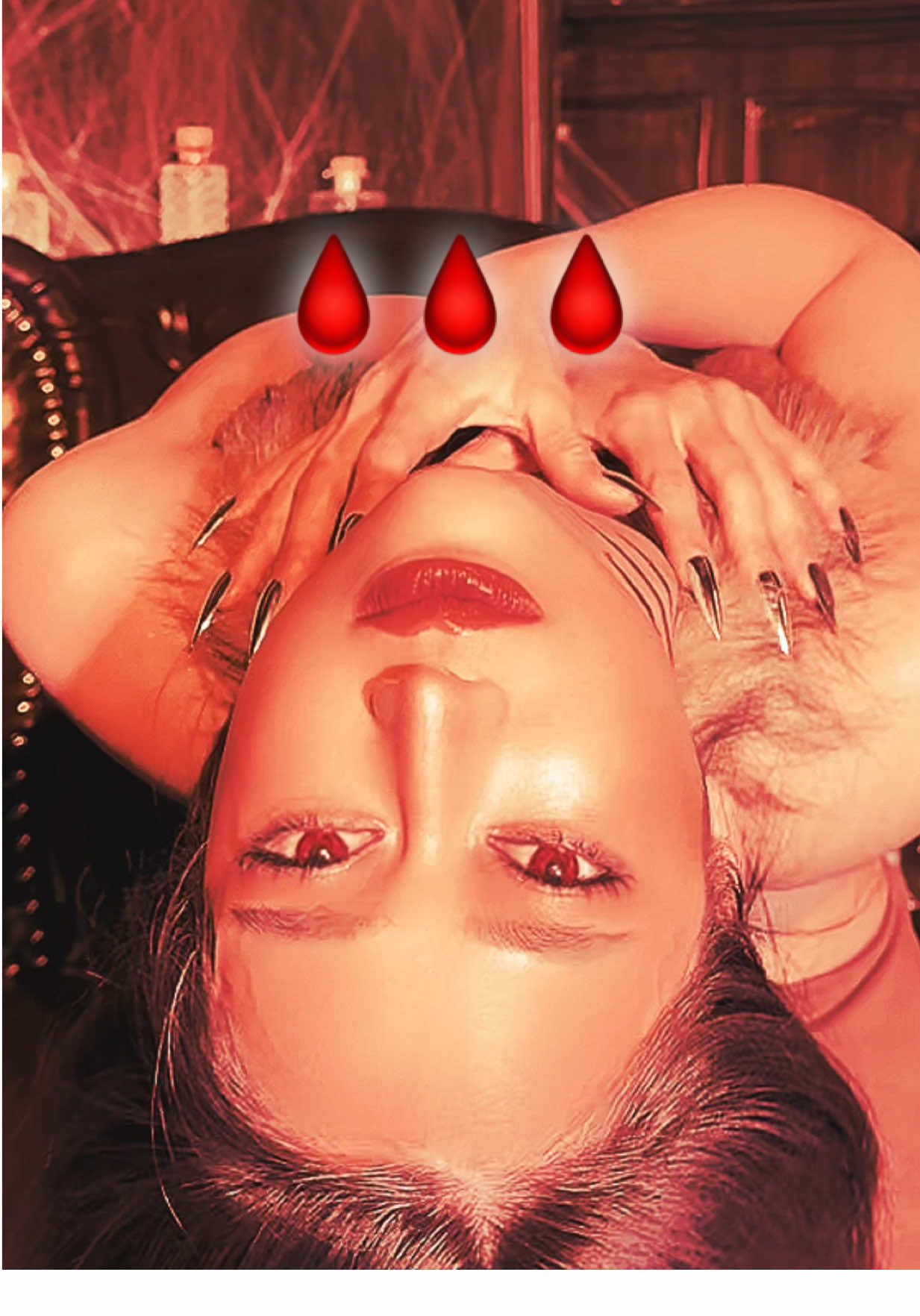 Don’t believe what you see 🩸  Team production @VELA’💫 #halloween #halloweenmakeup #redeye #vampiremakeup #makeuptransformation 