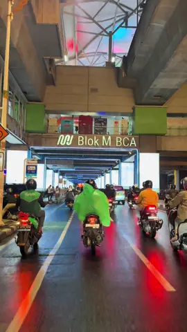 Ambil free (gratis) siapa tau bisa sedikit bermanfaat🙌 Footage In Jakarta Jakarta dan sekitarnya 📍Taman Literasi - MRT Blok M BCA #fyp #foryou #tiktokindo #jakarta #video 
