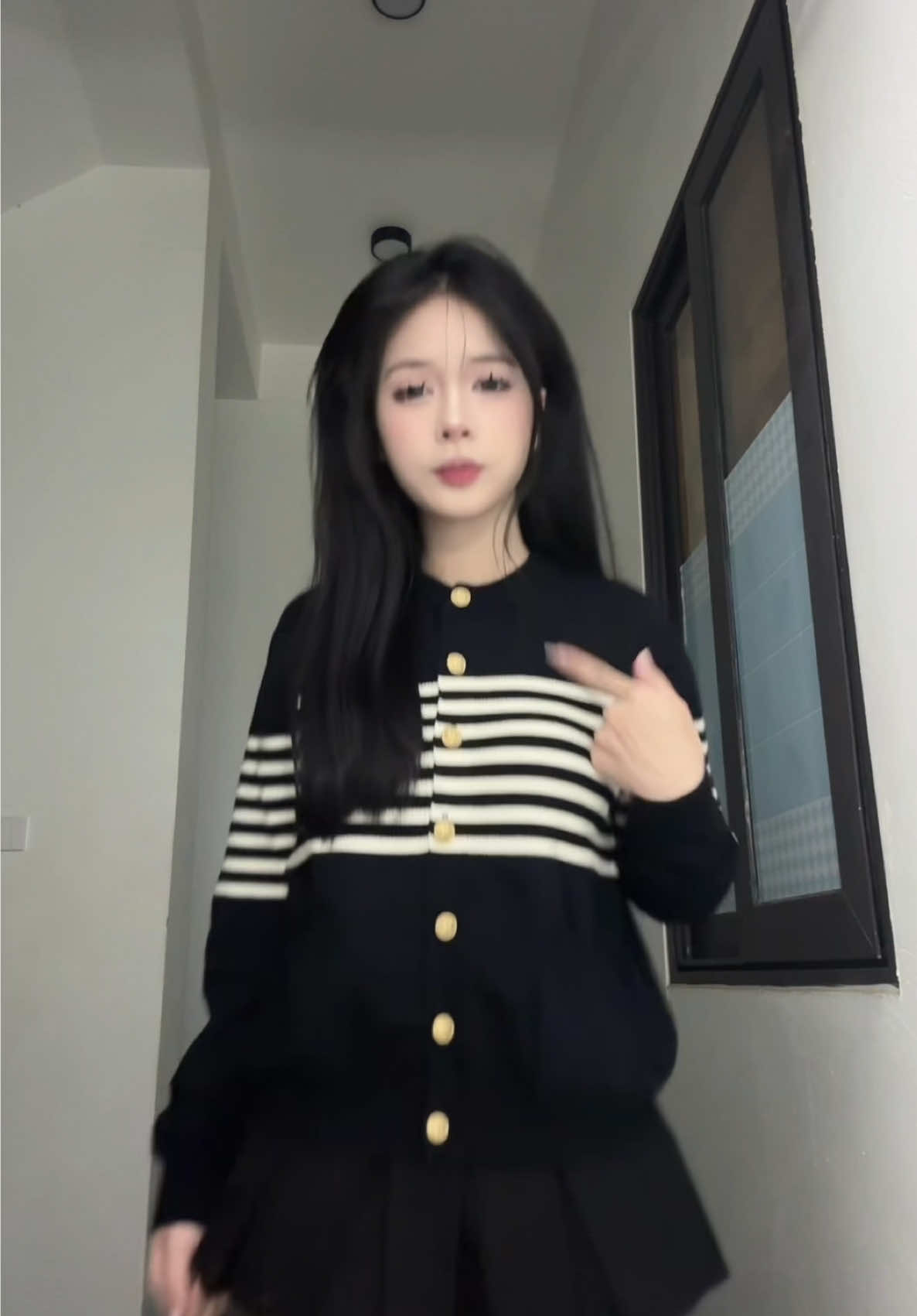 Sống 2 mặt🙄 (👚@HTIQUE ) #viral #htique #aolennu #xh 