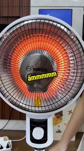 Mùa đông không lạnh nhờ quạt sưởi #haxinh #quatsuoi #quatsuoicongnghegom #maysuoi #maysuoigom