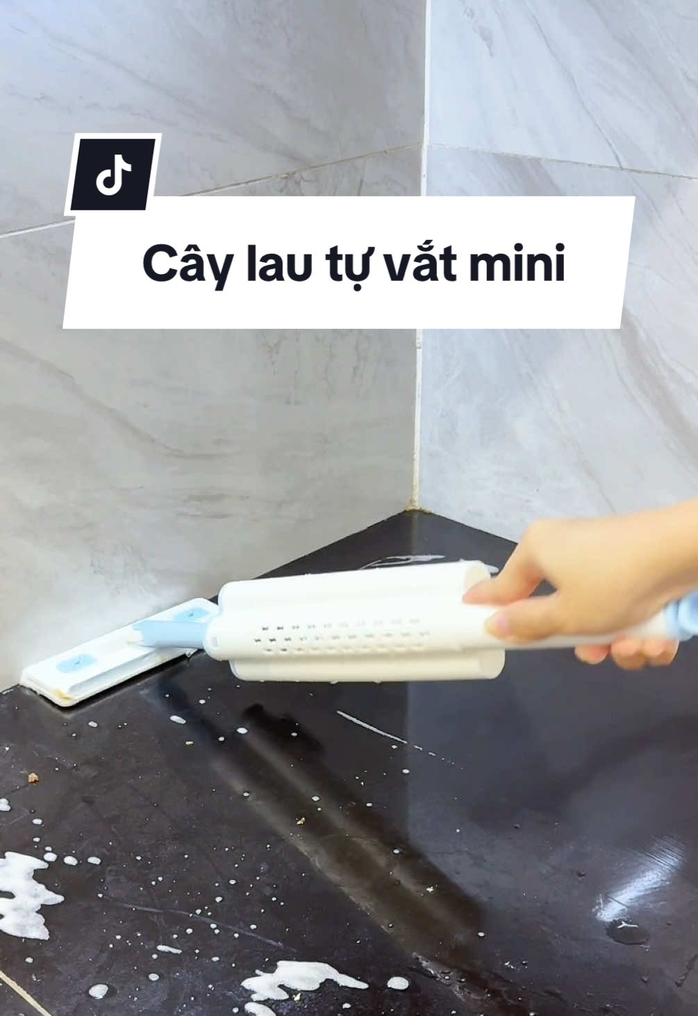 Giải phóng sức lao động, đỡ hẳn khoản vò đau tay để giặt khăn lau nữa rồi #caylautuvatmini #bentomop #giadungtienich #mebeerriviuuu 