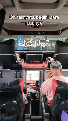 Cara naiknya trnyta cukup mudah #busindonesia #fypシ゚viral