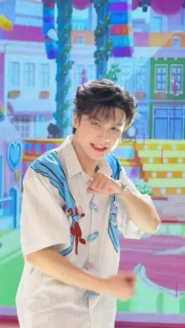 Nay năng lượng quá he 💪🏻@EDDIE @SKY BORN #skymcn #skyborn 