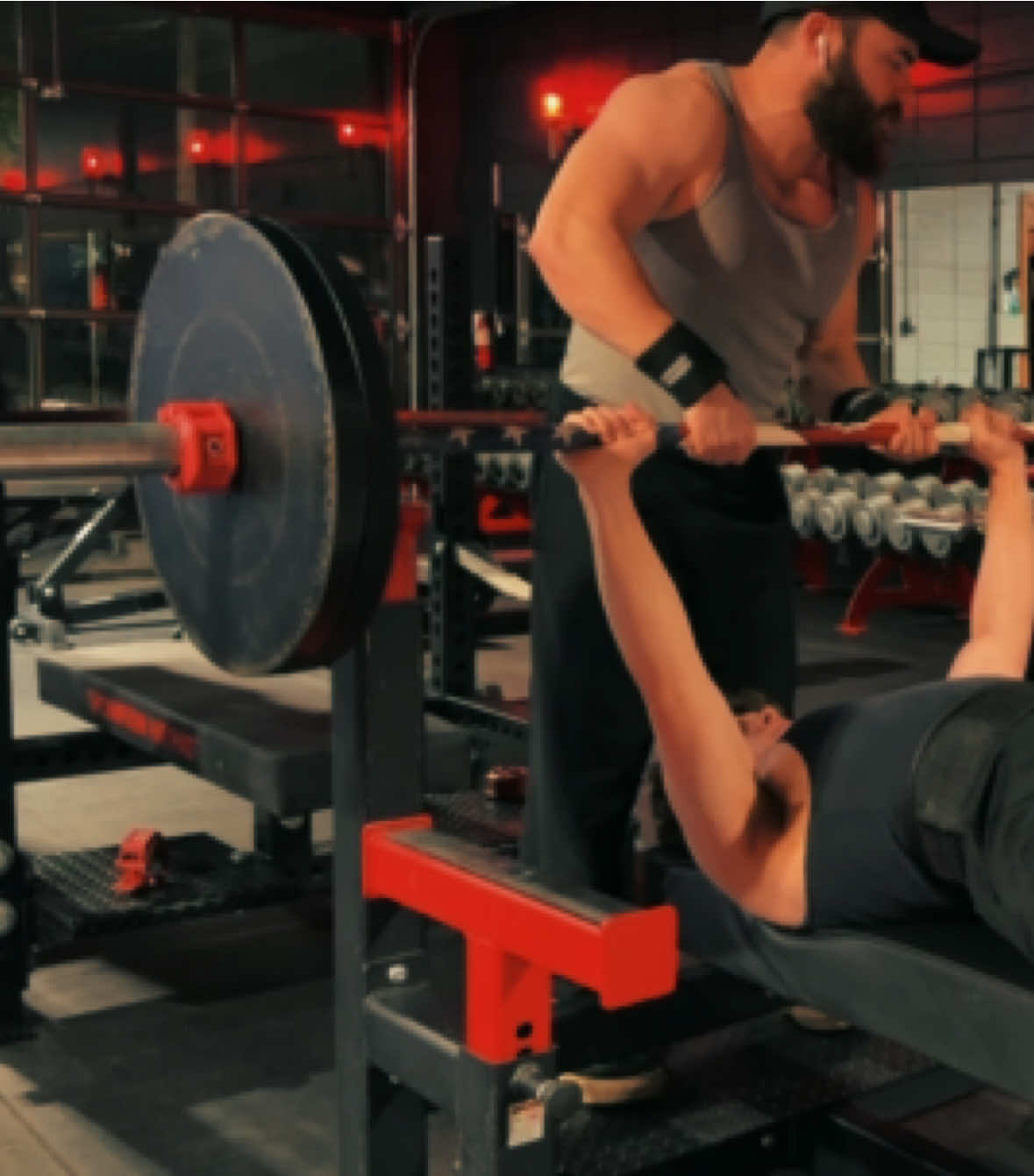 5’6” 160 pounds trying to increase my reps for 225 #gym #GymTok #fyp #gymrat 