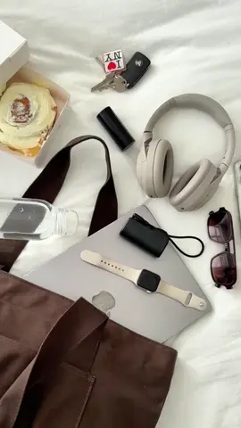 From morning coffee to evening errands, these are your daily essentials. 🦘Australian owned & designed #cygnett #powereverymoment