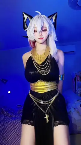 Lamamaaaa#cosplay #halloween #dance 