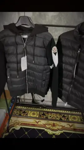 lên cho ae siêu phẩm MONCLER phao tay len đang hót vào mùa đông năm nay mời ace thẩm góc trái✨✨🛍️ #xuhuong #xuhuongtiktok #monclerbubbleup #moncler #muataitiktok 