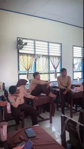 YTTA🥀🗿#fotbar #bucin #jj #jjam #presetalightmotion #preset #jjkece #storysad #story #bismmillahfyp #amin 