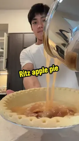 Ritz apple pie  IB: @FutureCanoe 