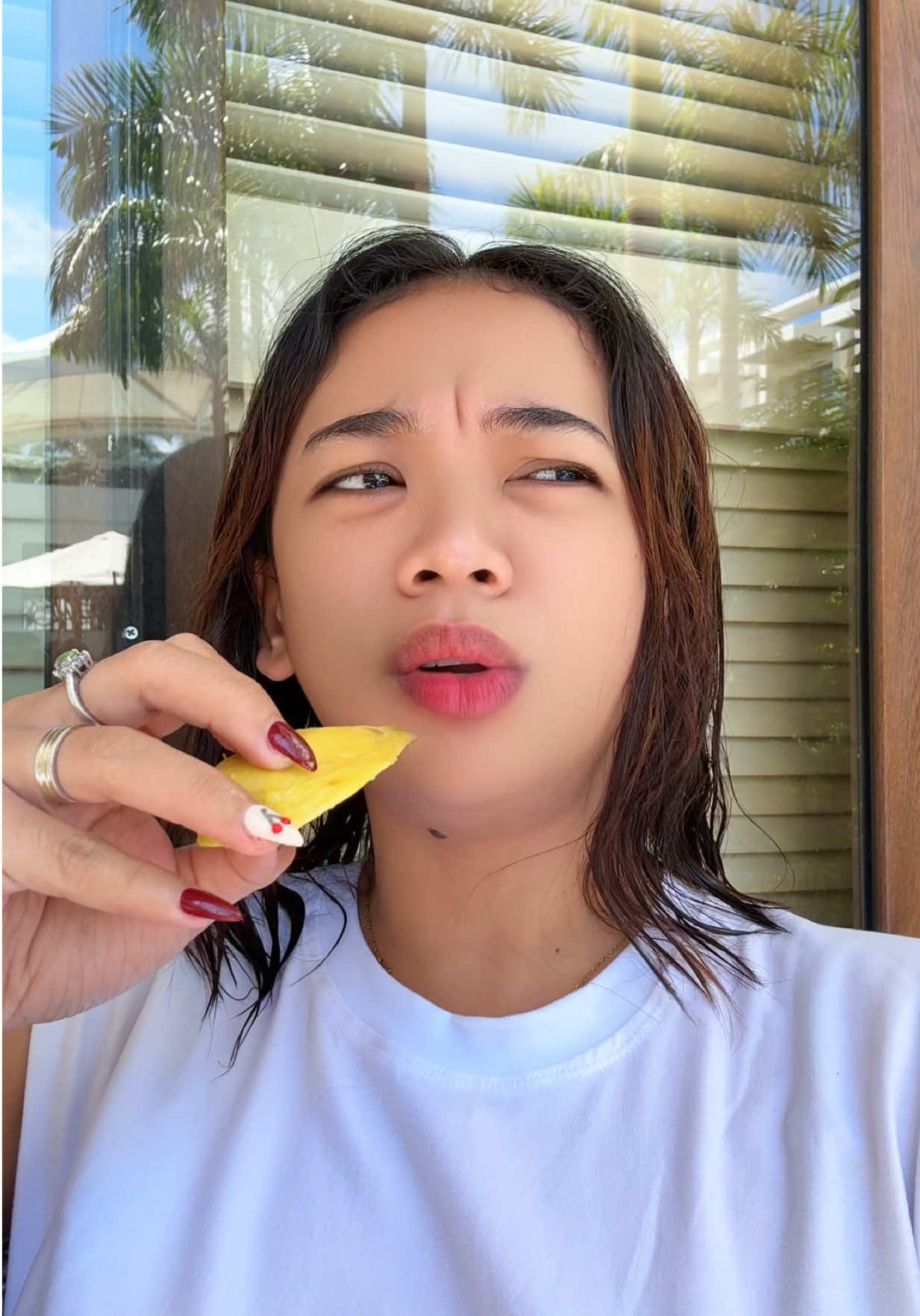 It's me and my mangga against the world 🫶🏻