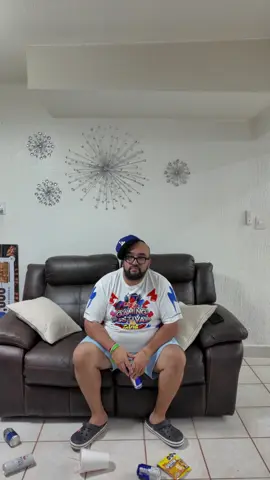 Así yo viendo el juego 3 de la serie mundial  #dodgers #bluejays #seriemundial #beisbol #baseball 