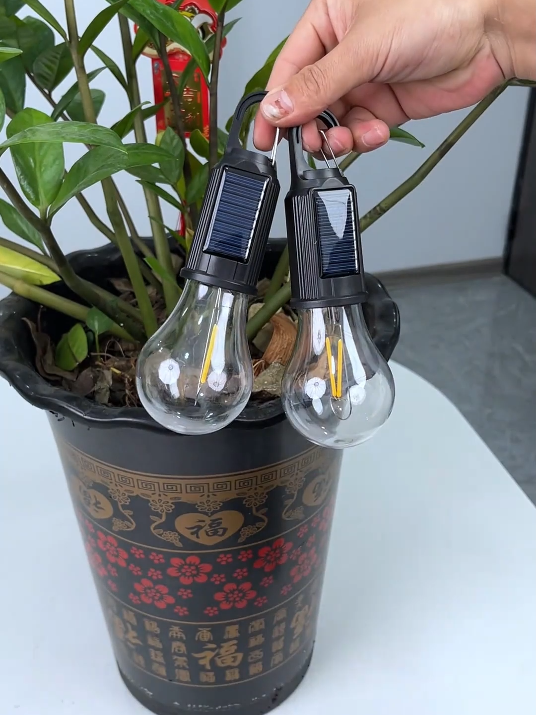 Endless light from the sun. Unleash your adventures.